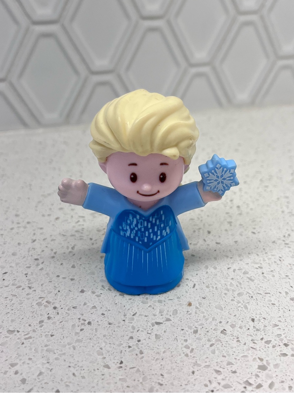Fisher Price Little People Disney Frozen Princess Elsa Figure Collectible